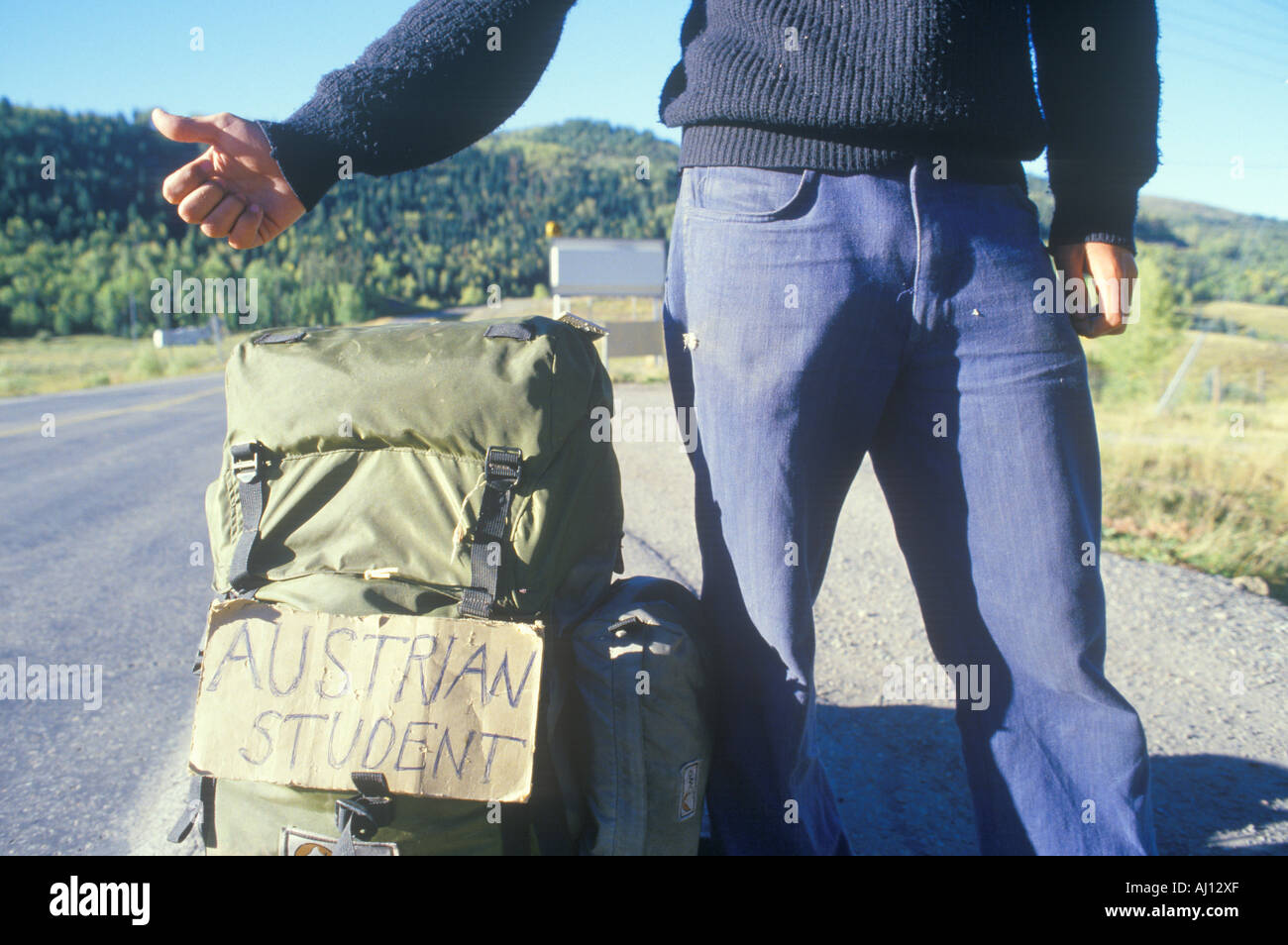 Eine österreichische Studentin Trampen aus Telluride CO Stockfoto