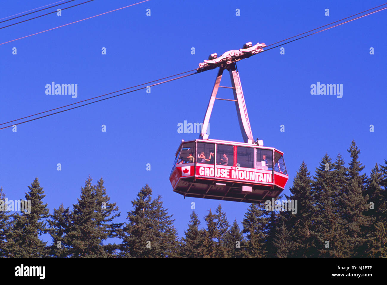 Fahrt mit der Gondel zum Grouse Mountain in North Vancouver British Columbia Kanada Stockfoto