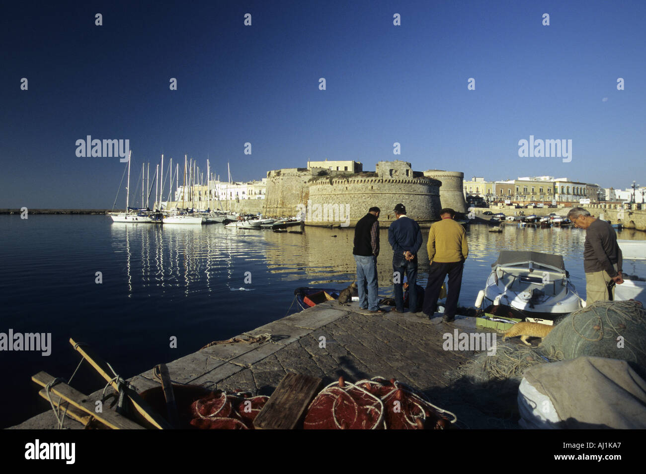 Leben in den alten Kern der Stadt Gallipoli Salento Apulien Italien Stockfoto