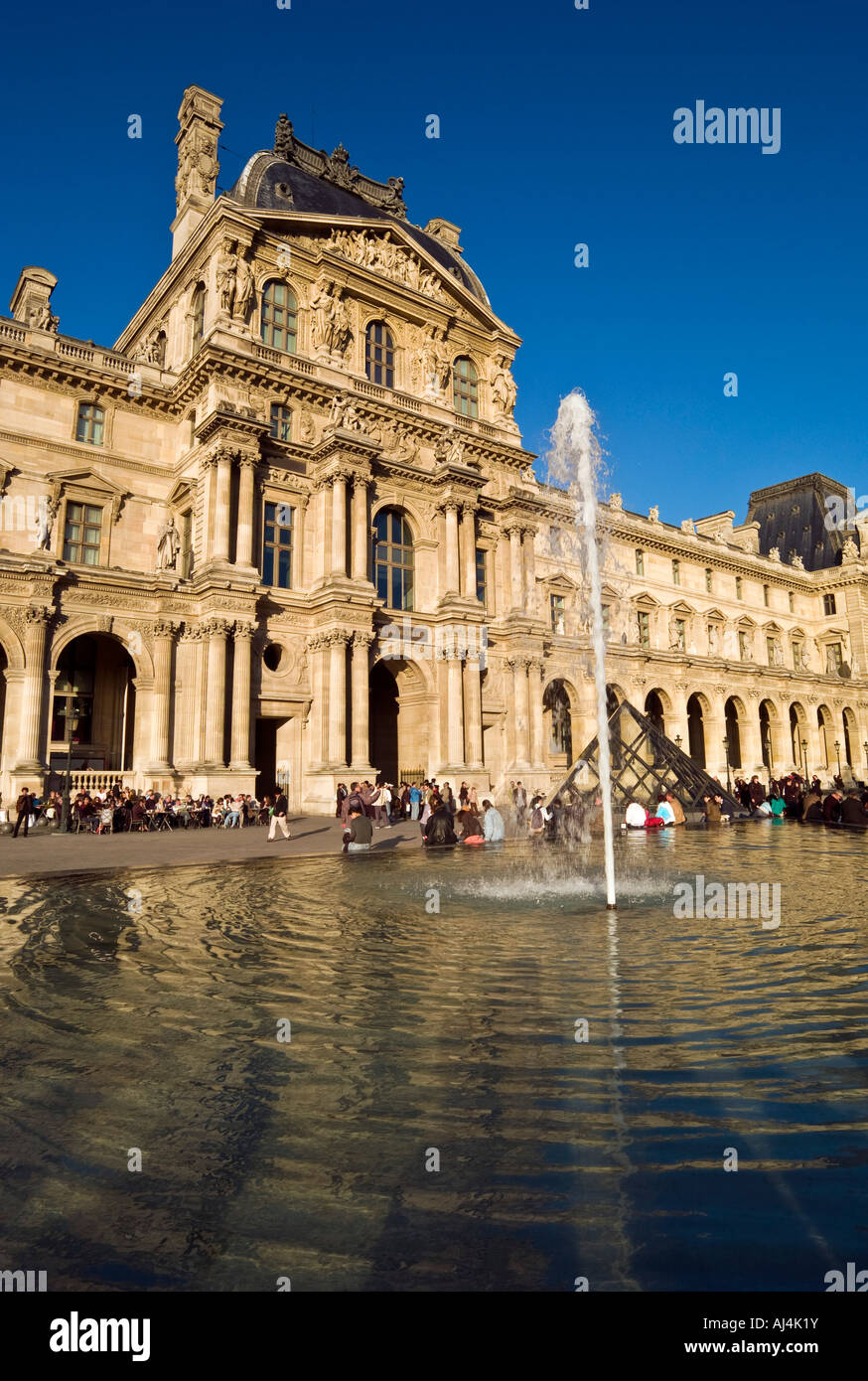 Richelieu Pavillon Louvre Paris Frankreich Stockfoto