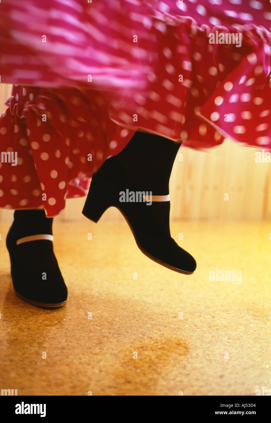 Flamenco-Bewegungen-Füße und wirbelnden Rock Spanien Stockfoto