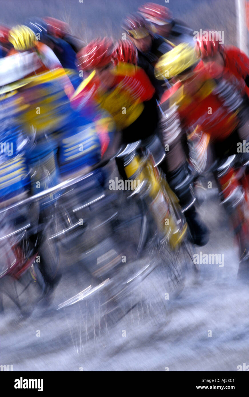 Bewegungsunschärfe Biker racing Stockfoto