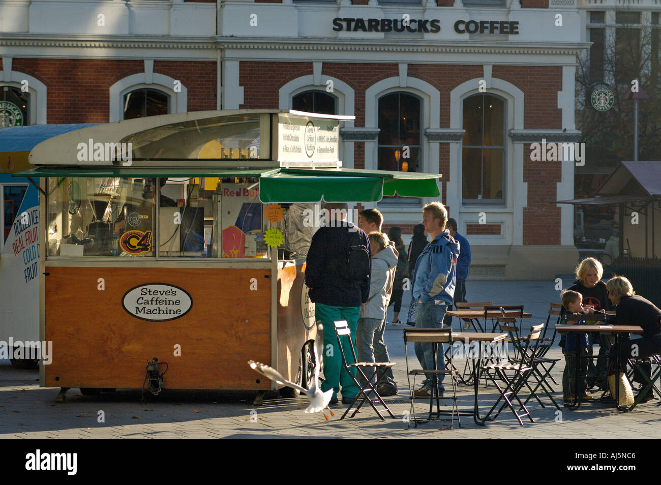 Neuseeland Christchurch Kaffee Stall Starbucks in den Rücken Stockfoto