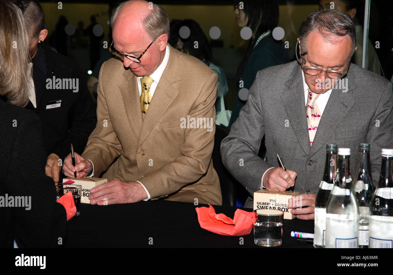 Gilbert & George Signierstunde, Tate Modern, London Stockfoto