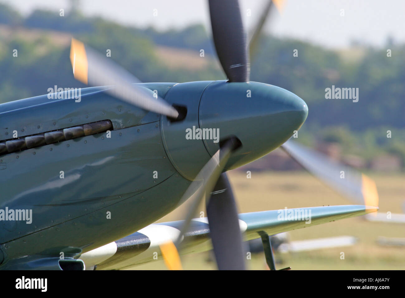 Griffon engined Spitfire mit Contra-rotierenden Propellern Duxford Airfield England UK Stockfoto