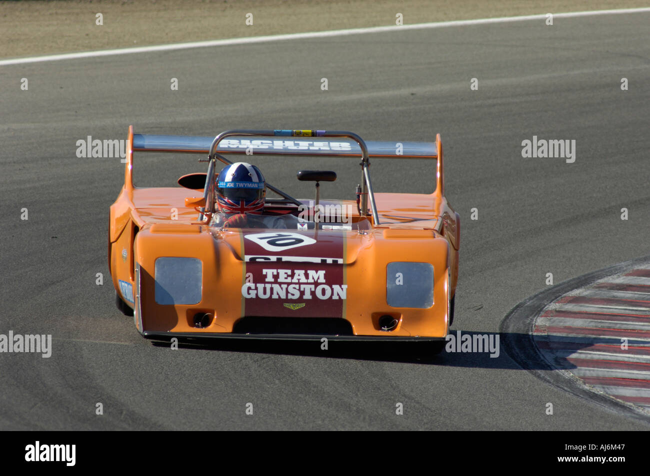 Murray Smith Rennen seiner 1973 Chevron B 26 bei der 32. Rolex Monterey Historic Automobil Rennen 2005 Stockfoto