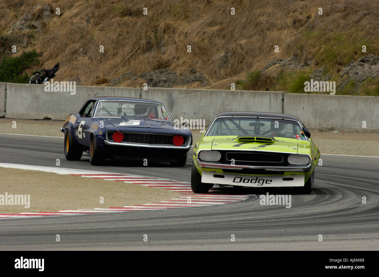 Ken Epsman Rennen seine 1970 Dodge Challenger auf der 32. Rolex Monterey Historic Automobil Rennen 2005 Stockfoto