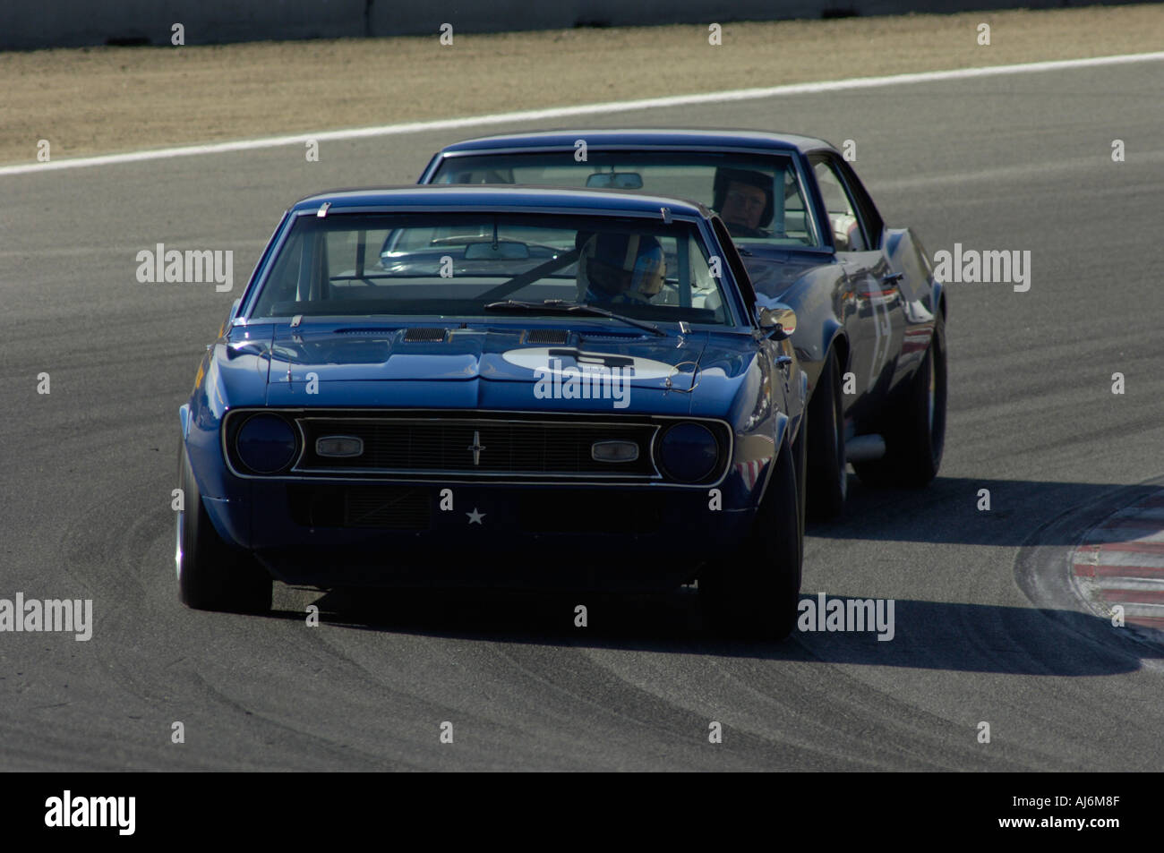 Tom Armstrong Rennen seine 1968 Chevy Camaro Z 28 auf der 32. Rolex Monterey Historic Automobil Rennen 2005 Stockfoto