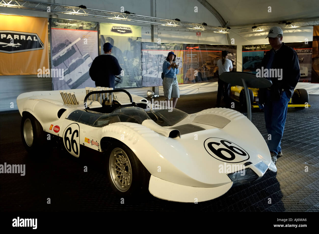 Chaparral 2 auf dem Display auf der 32. Rolex Monterey Historic Automobil Rennen 2005 Stockfoto