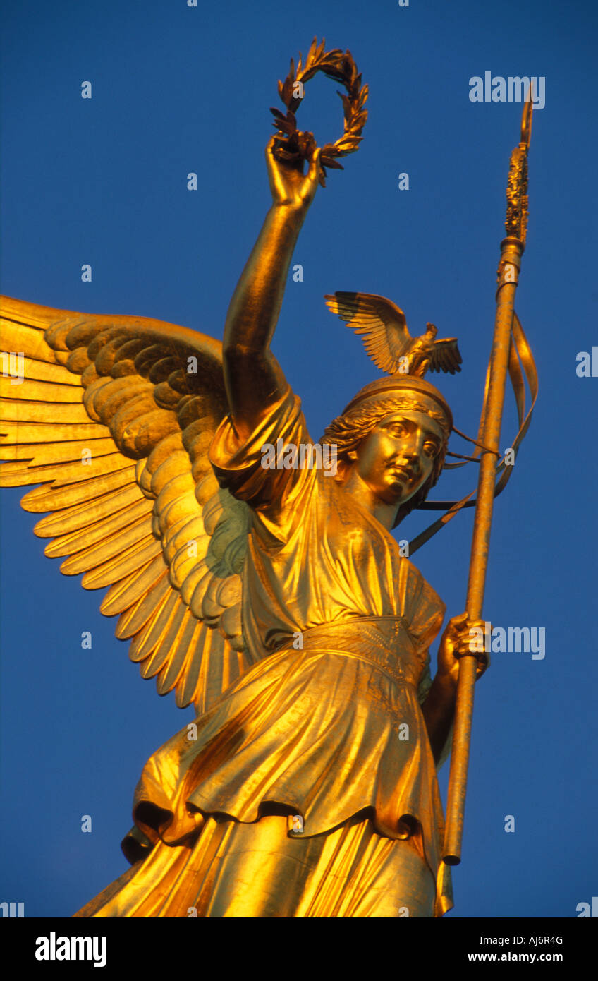 Berlin. Siegessaeule. Goldelse bei Sonnenuntergang. Stockfoto
