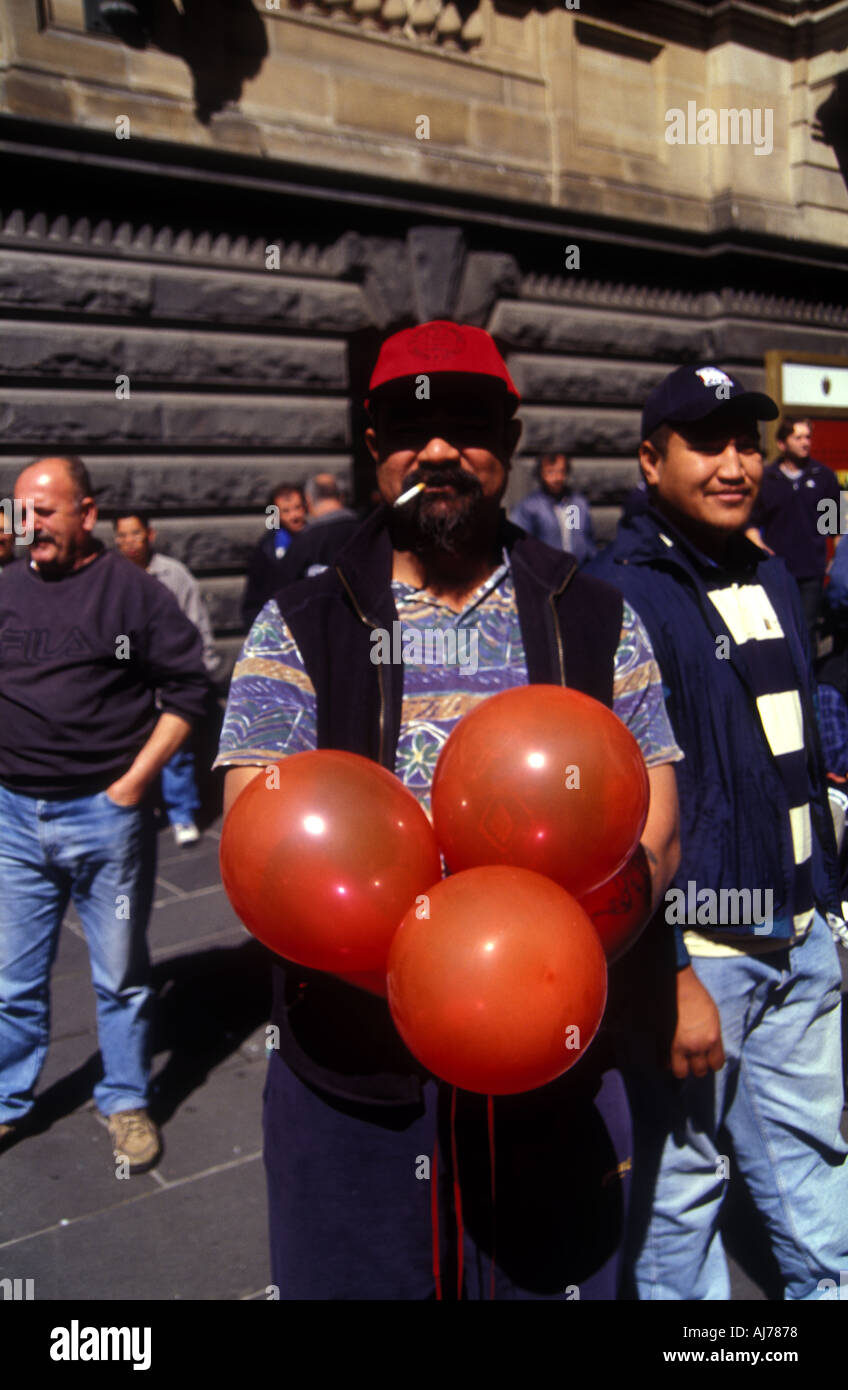 Union Demonstrant mit Ballons Melbourne Australien 2387 Stockfoto