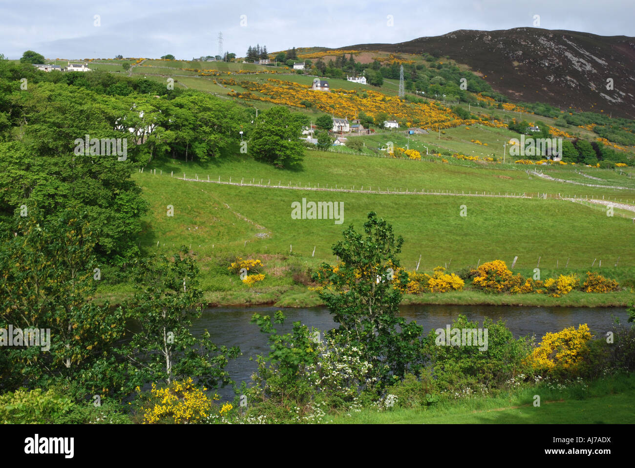 Helmsdale Fluss und Tal östlich von Ben Dhorain Highland-Schottland Stockfoto