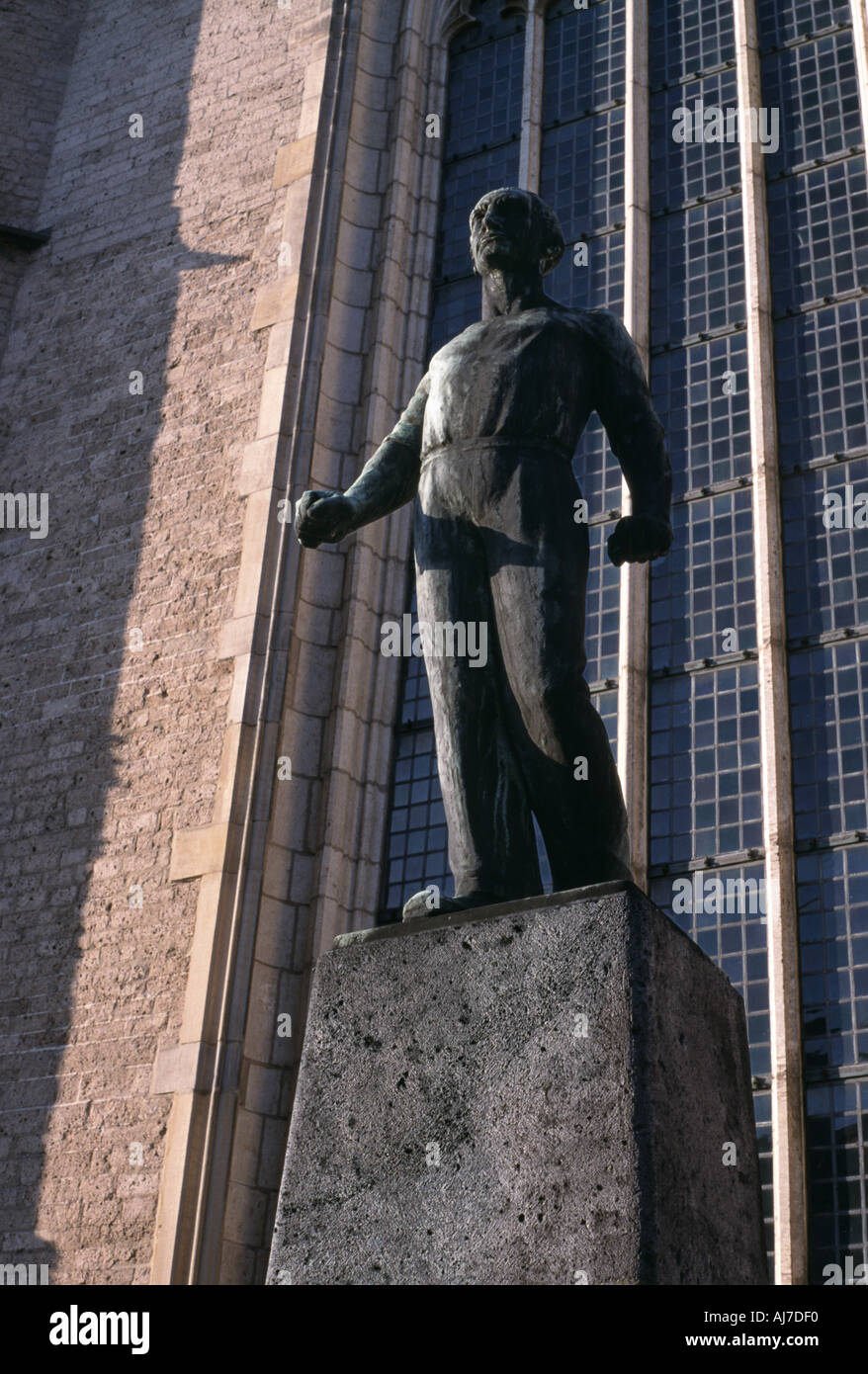Statue des Widerstandskämpfers in Deventer Holland Stockfoto