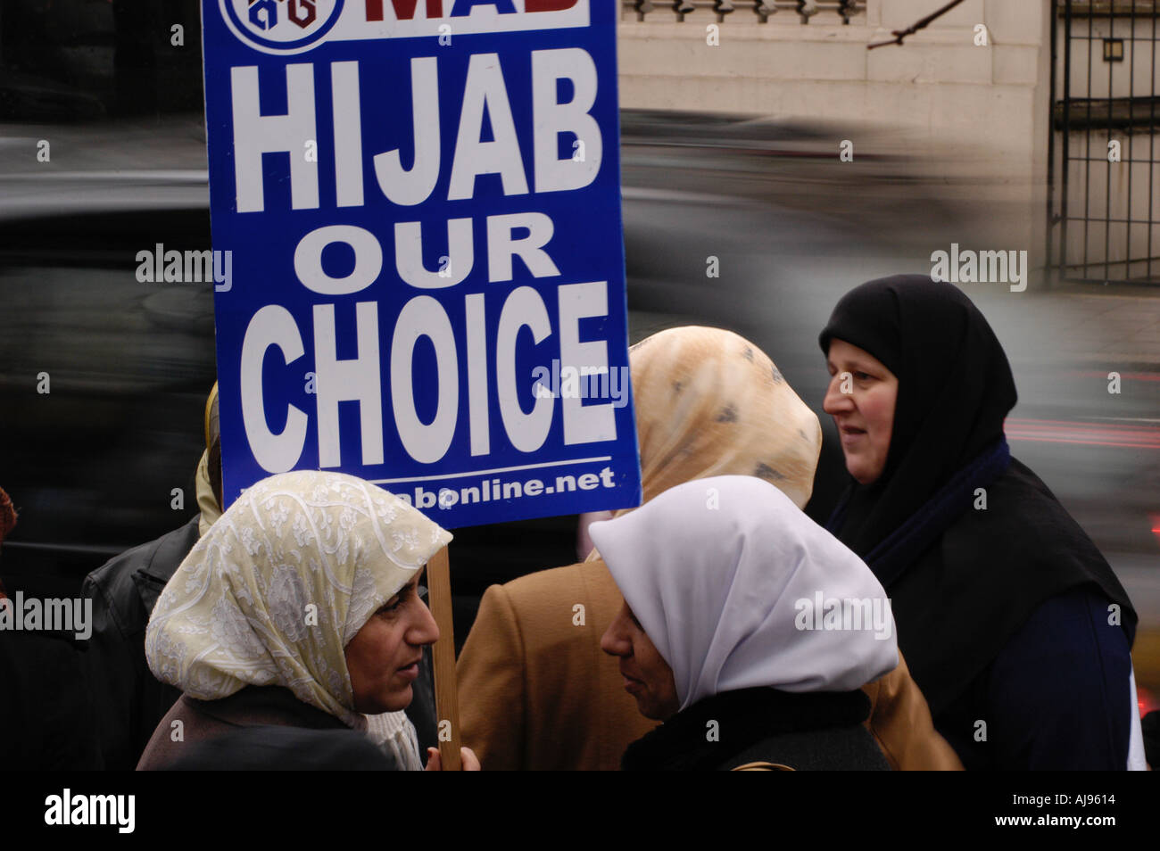 Demonstration in London gegen das vorgeschlagene Verbot tragen des Hijab in öffentlichen Spaeces in Frankreich Stockfoto