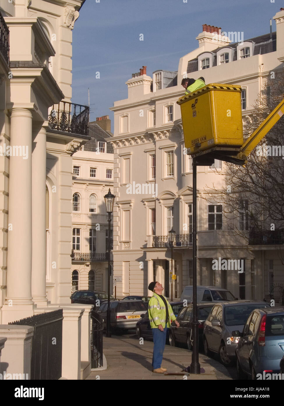 Straßenlaterne Wartung der Royal Borough of Kensington und Chelsea London England GB Stockfoto