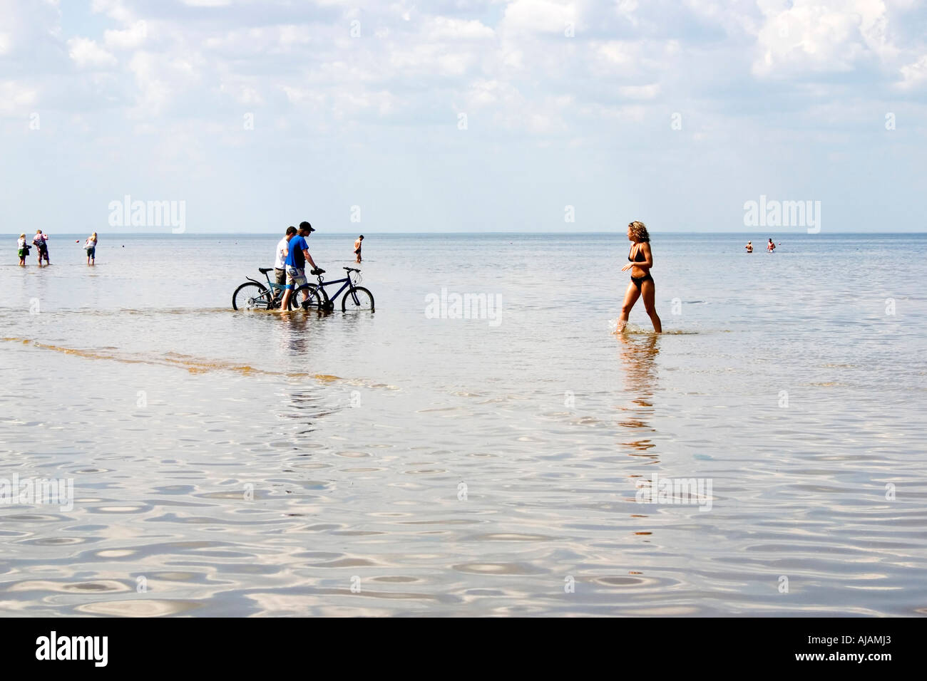 Die Fahrräder in die Ostsee, Jurmala, Lettland, EU Stockfoto