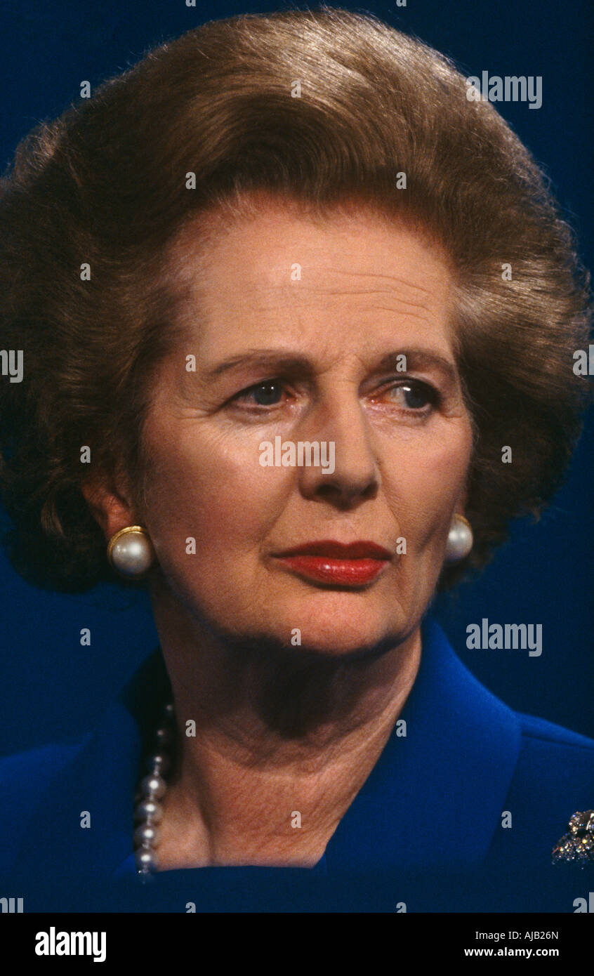 Margaret Thatcher kehrt in die konservative Konferenz ein Jahr nach seiner Absetzung von eigenen Parteigenossen Blackpool Stockfoto
