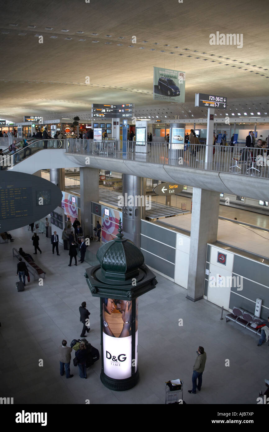 Flughafen Charles de Gaulle terminal 2 Gebäude innen Paris Frankreich Europa EU Stockfoto