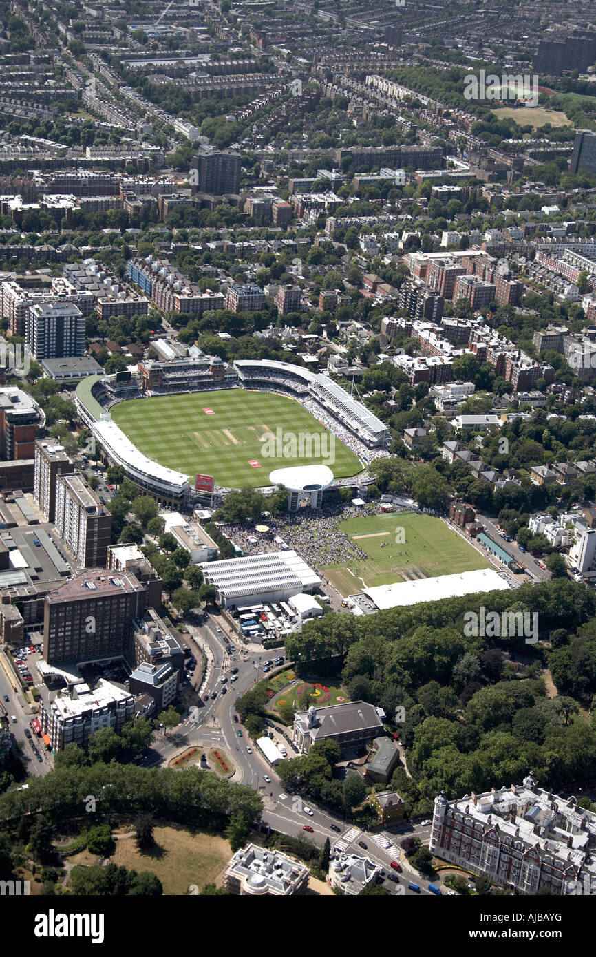 Luftbild Südwesten Middlesex County Cricket Club Herrn s Cricket Ground St John s s Holzgehäuse und Hochhäusern Stockfoto