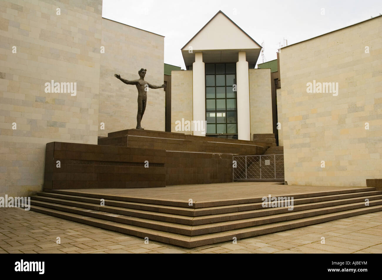 Mann Statue Unabhängigkeit quadratischen zentralen Kaunas Litauen Stockfoto