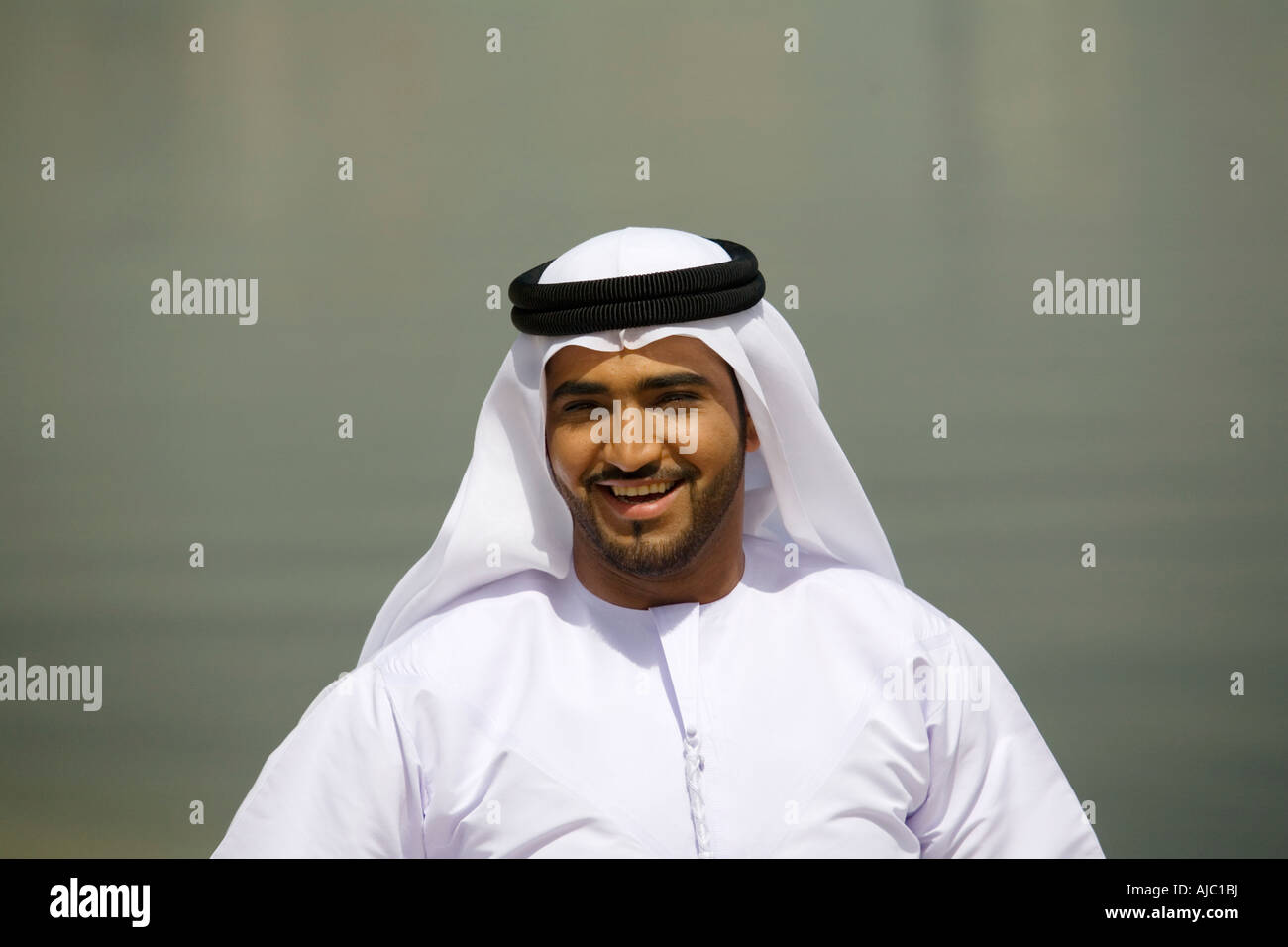 Portrait of Smiling Arabische Mann Stockfoto