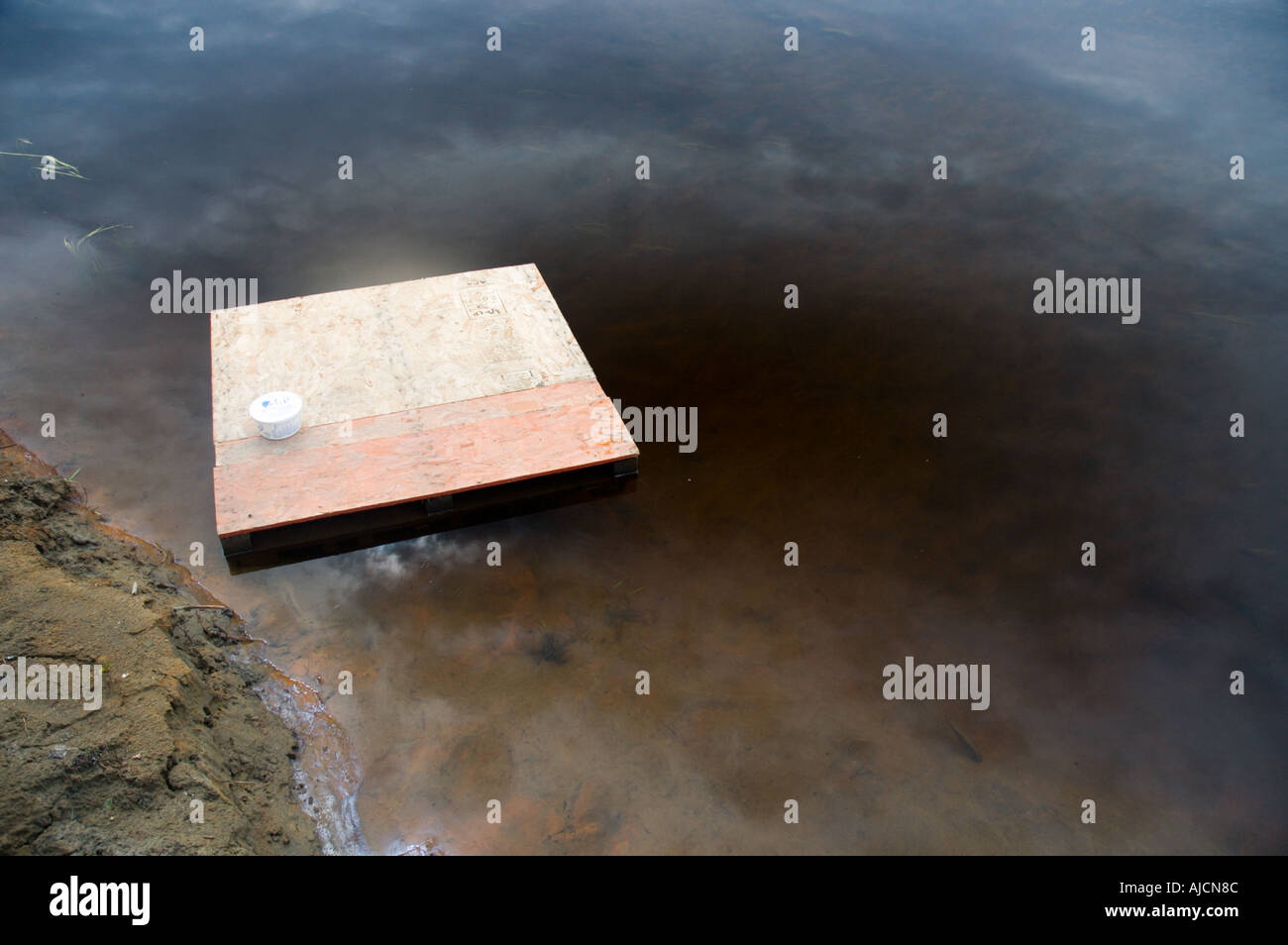 schwimmende Board an einem Fluss Laurentide QC Kanada 2005 Stockfoto