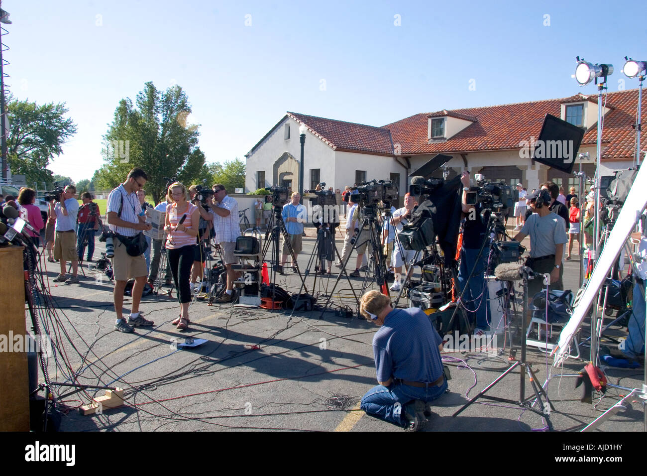 Medien-Besatzungen erwarten eine Pressekonferenz mit Idaho Senator Larry Craig in Boise, Idaho Stockfoto