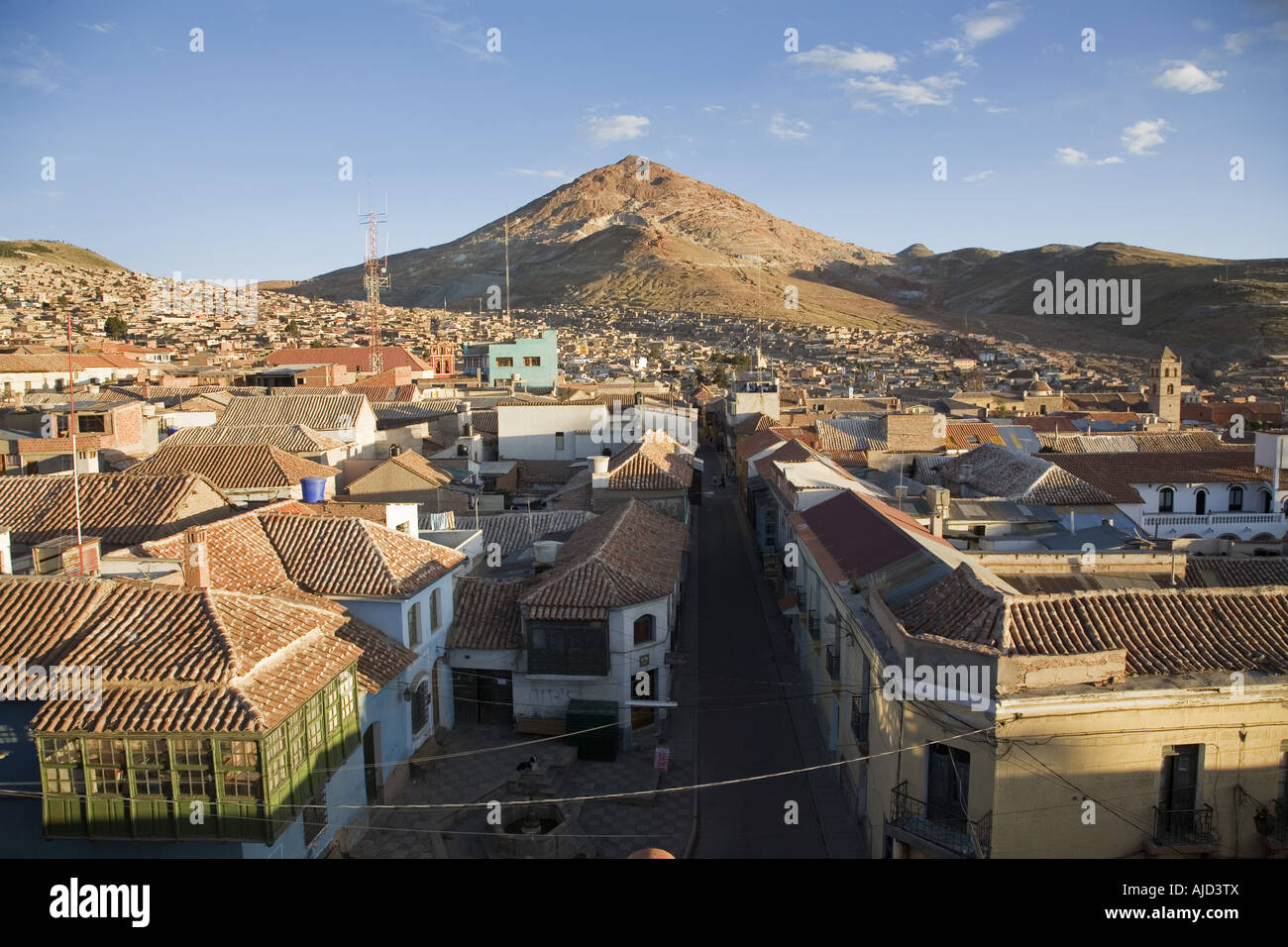 Ansicht von Potosi im Hintergrund Cerro Rico, Bolivien, Potosi Stockfoto