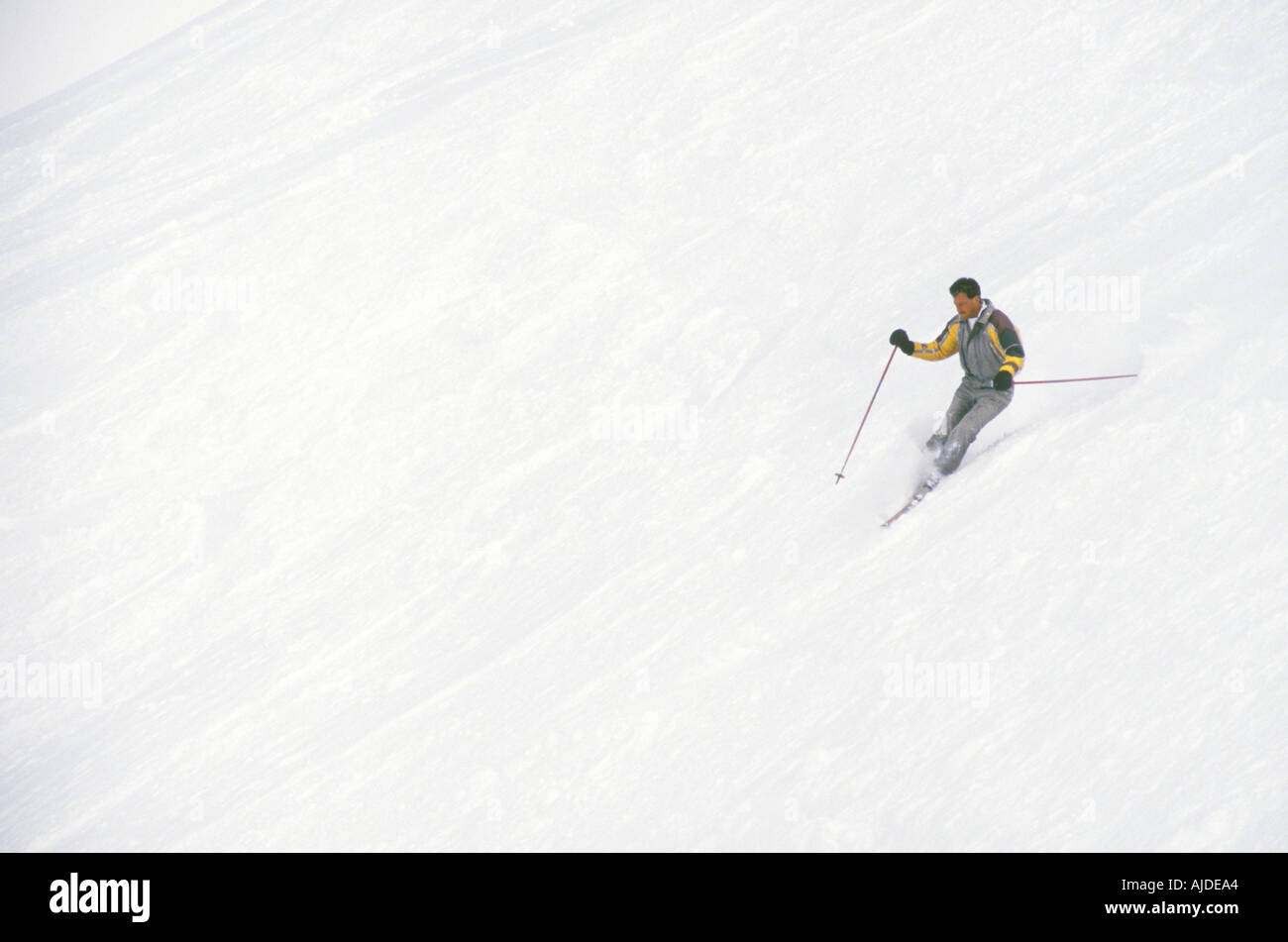 Bergab ^ Skifahren Tignes-Frankreich Stockfoto