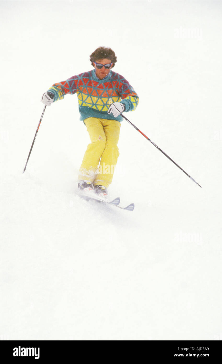 Bergab ^ Skifahren Schnee fällt Tignes, Frankreich Stockfoto