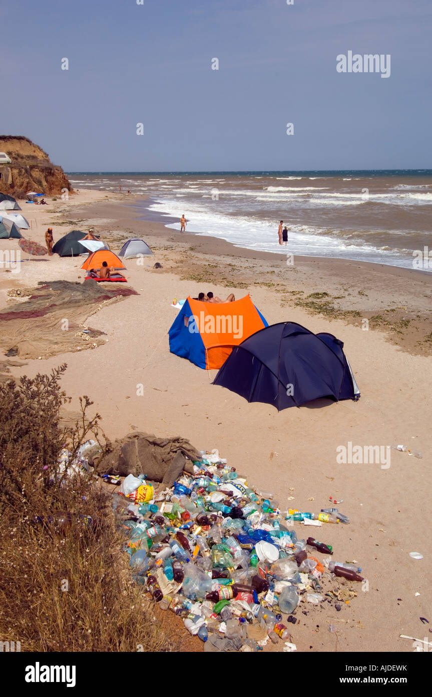 Müll und Abfall am Strand Vama Veche Schwarzmeer Küste Rumänien Stockfoto