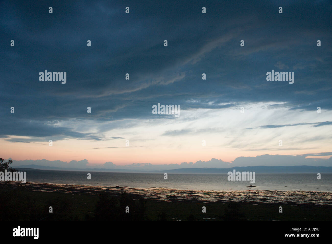 Sonnenuntergang über Saint Laurence River in der Nähe von Kamouraska QC Kanada Sommer 2005 Stockfoto