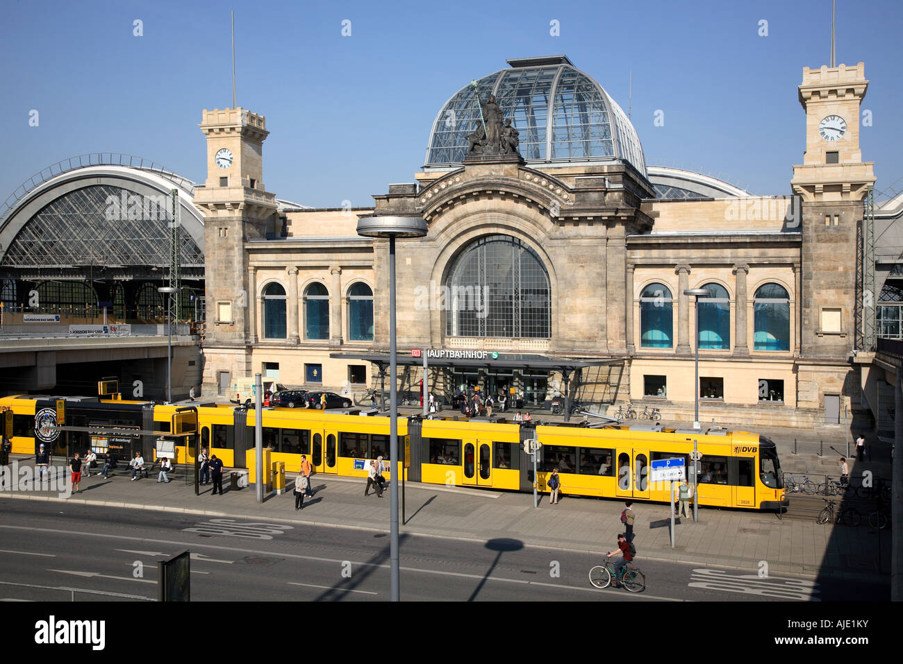 Dresden hauptbahnhof Fotos und Bildmaterial in hoher Auflösung Alamy