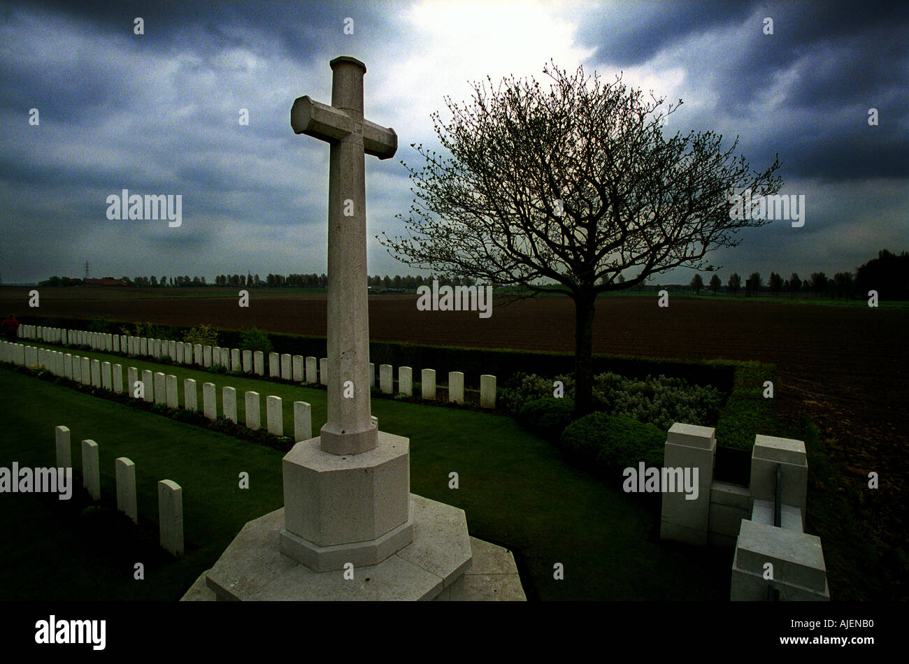 TRACK X WW1 FRIEDHOF YPERN BELGIEN Stockfoto