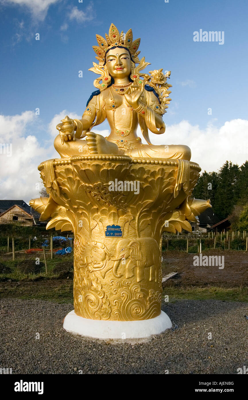 Grüne Tara-Statue am Kagyu Samye Ling tibetisch-buddhistischen Zentrum Stockfoto