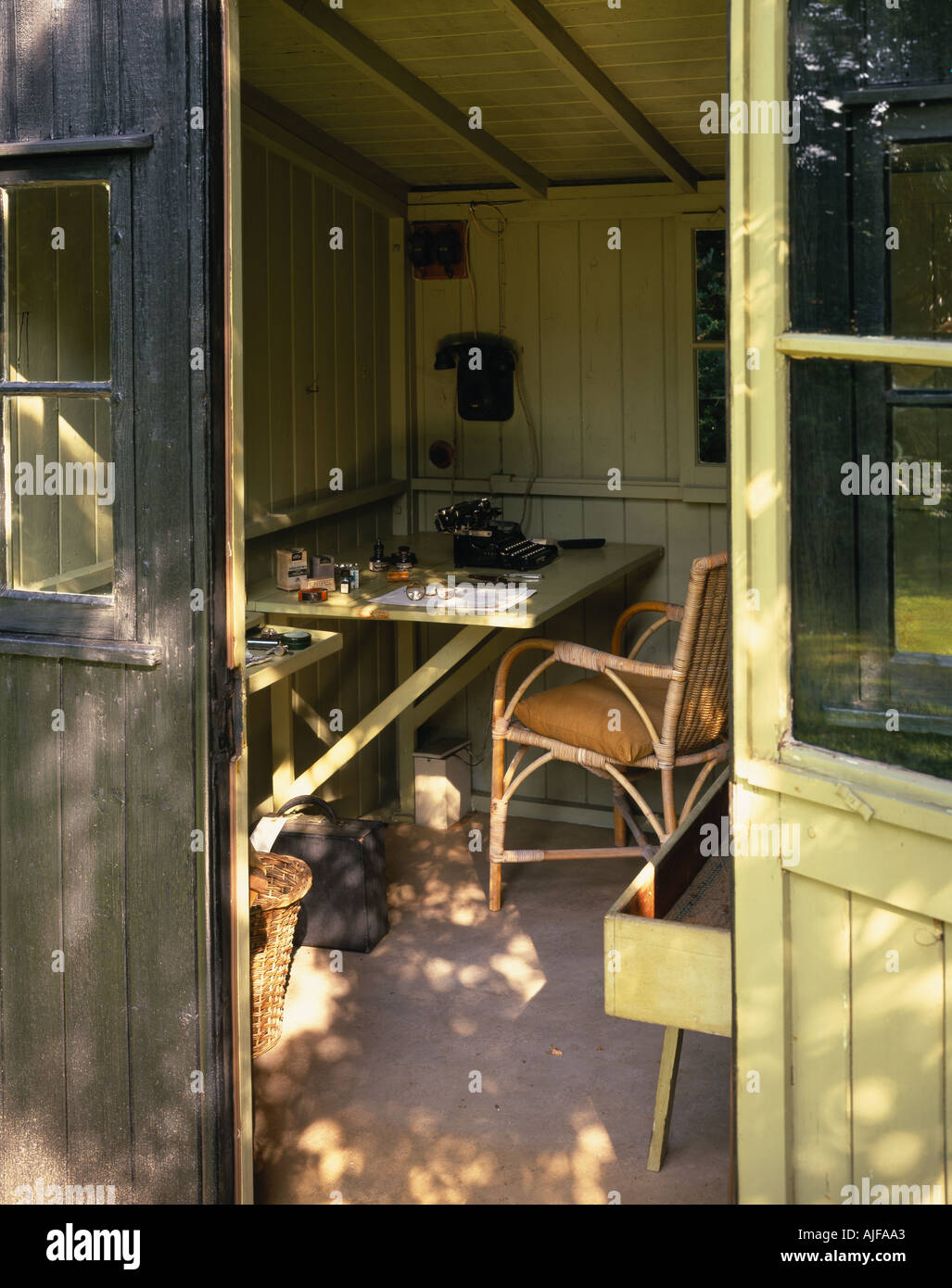 Der rotierende schreiben Schuppen im Hotelgarten Shaws Ecke Ayot Str. Lawrence Hertfordshire Zuhause von Shaw Stockfoto