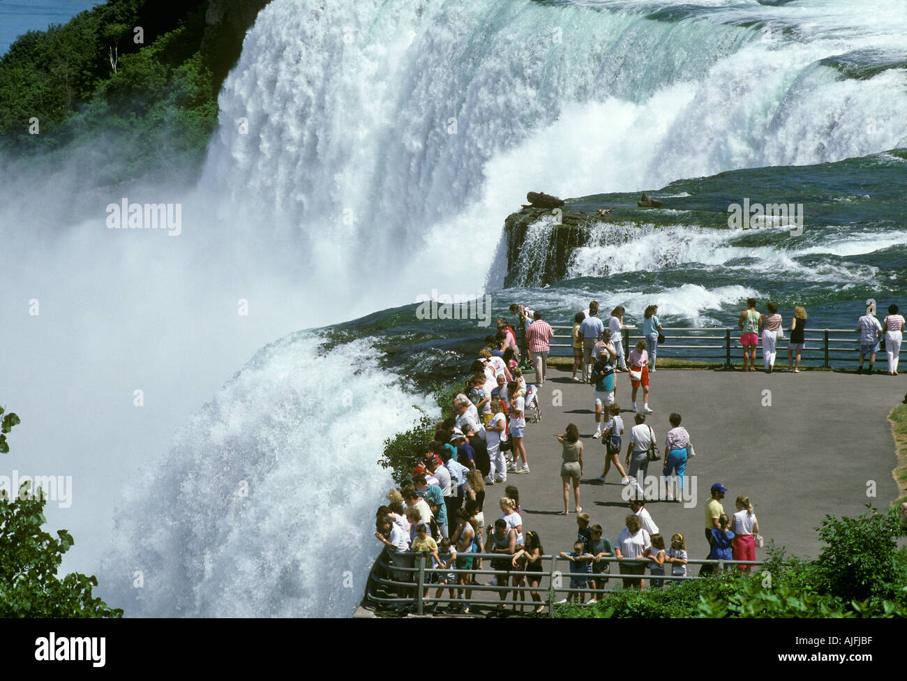 Die amerikanischen Wasserfälle auf Niagara Falls NY Stockfoto
