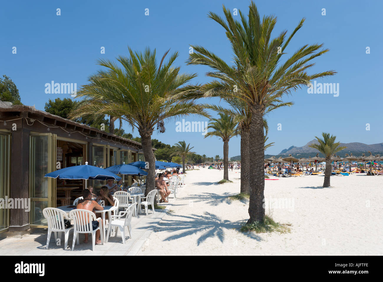 Strandbar, Puerto de Alcudia, Mallorca, Spanien Stockfoto