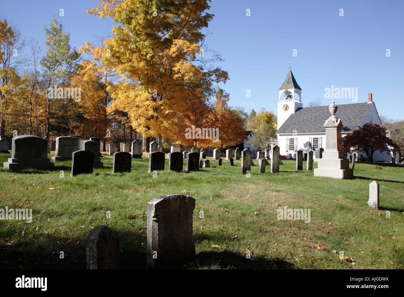 Barnstead Gemeindekirche in den Herbstmonaten befindet sich in Barnstead New Hampshire USA Stockfoto
