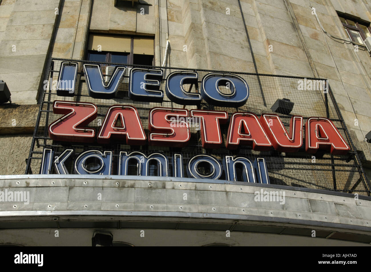 Beograd, Firmenlogo Iveco Zastava Kamioni Stockfoto