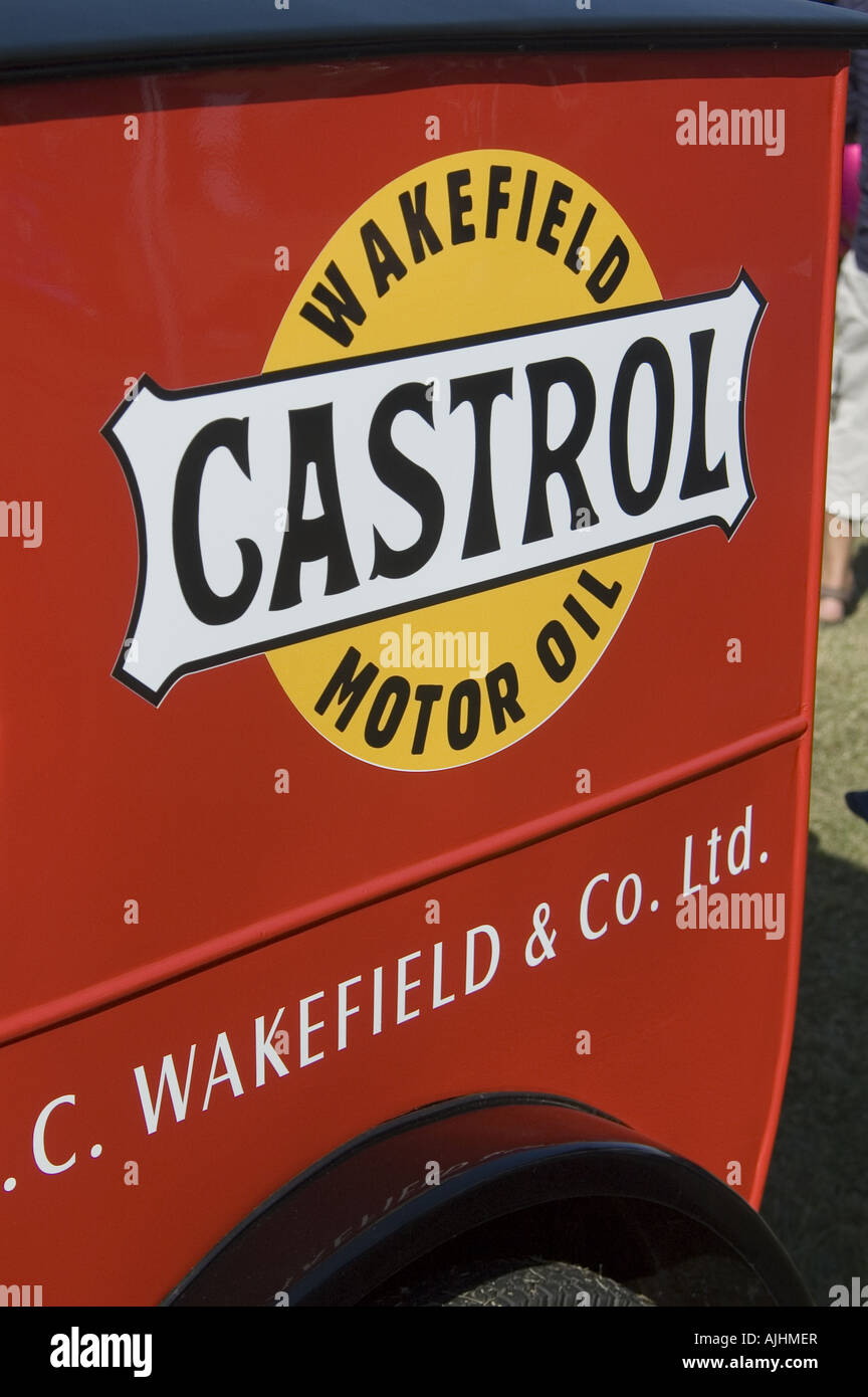 Wakefield Castrol Motoröl Lieferung van Beschilderung anmelden Lieferwagen Stockfoto
