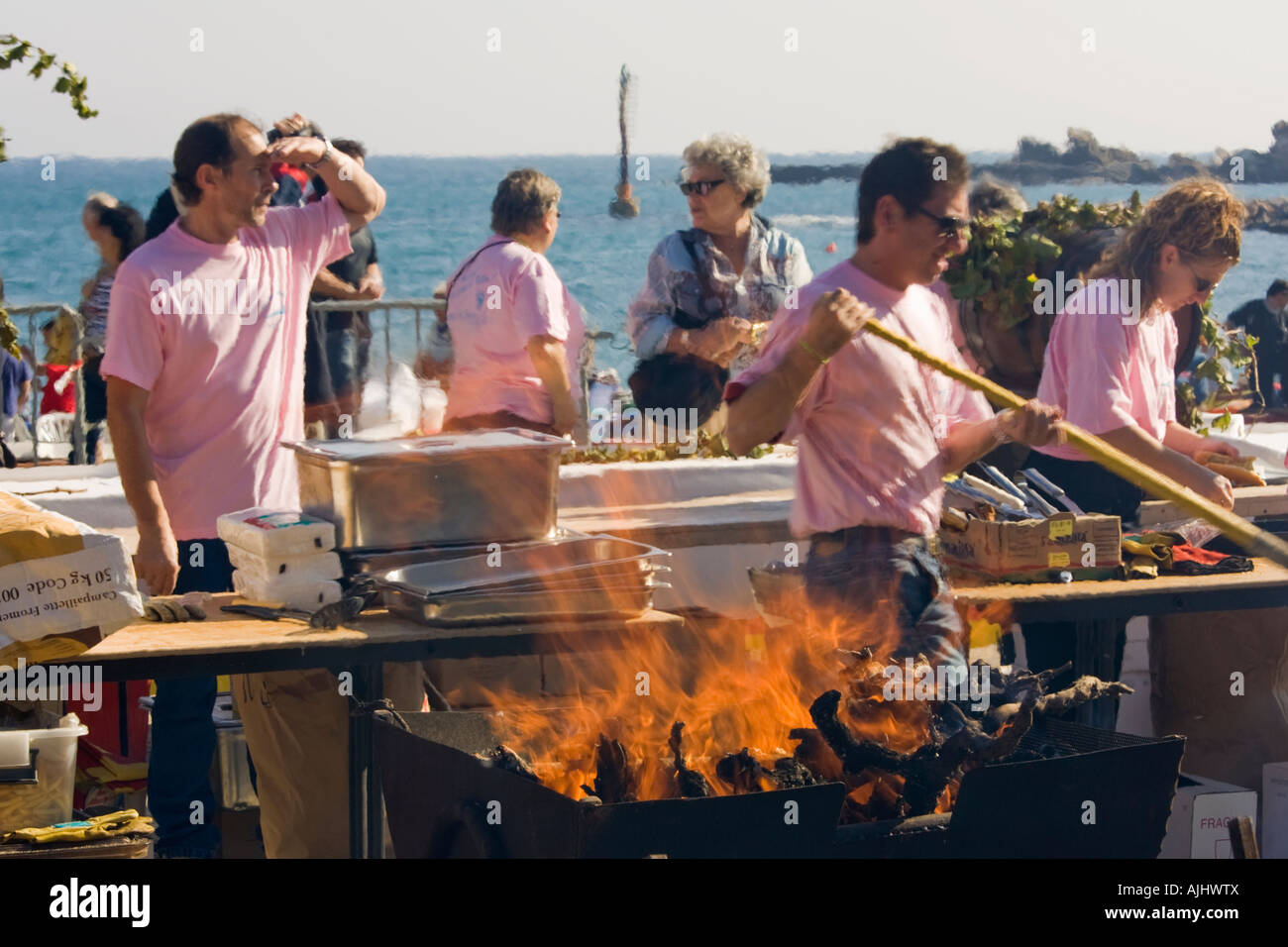 Barbecue am Strand am Fête des Vendanges Banyuls Sur Mer, Frankreich Stockfoto