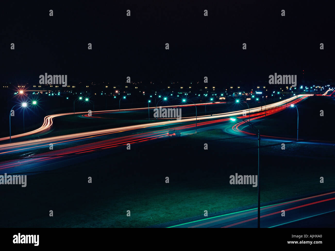 Schnell fahrendes fahrzeug auf der autobahn Fotos und Bildmaterial in hoher Auflösung Alamy