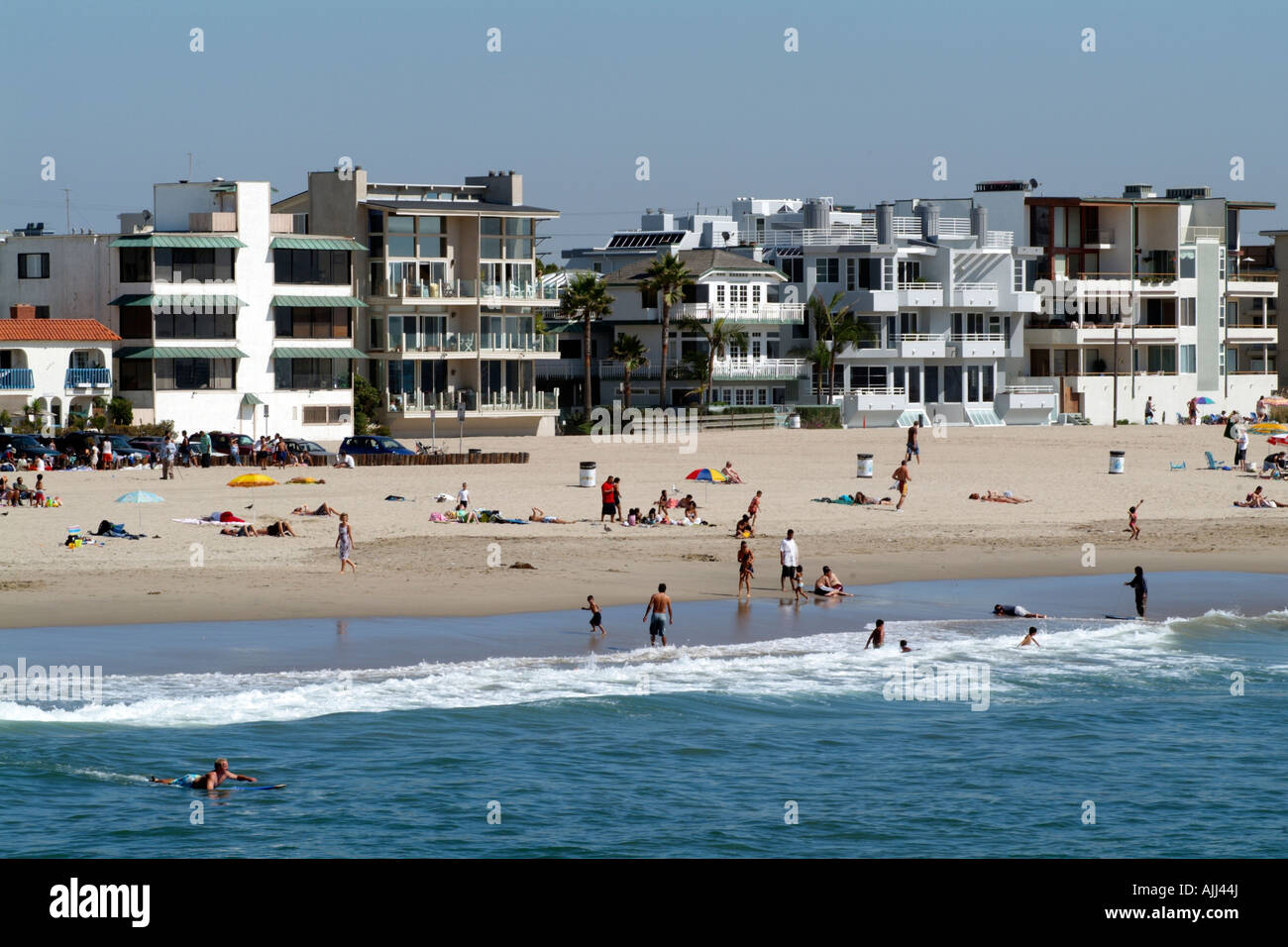 Luxusimmobilien am Venice Beach am Pazifischen Ozean California Amerika USA Häuser an der Küste mit Blick auf Sandstrand Stockfoto