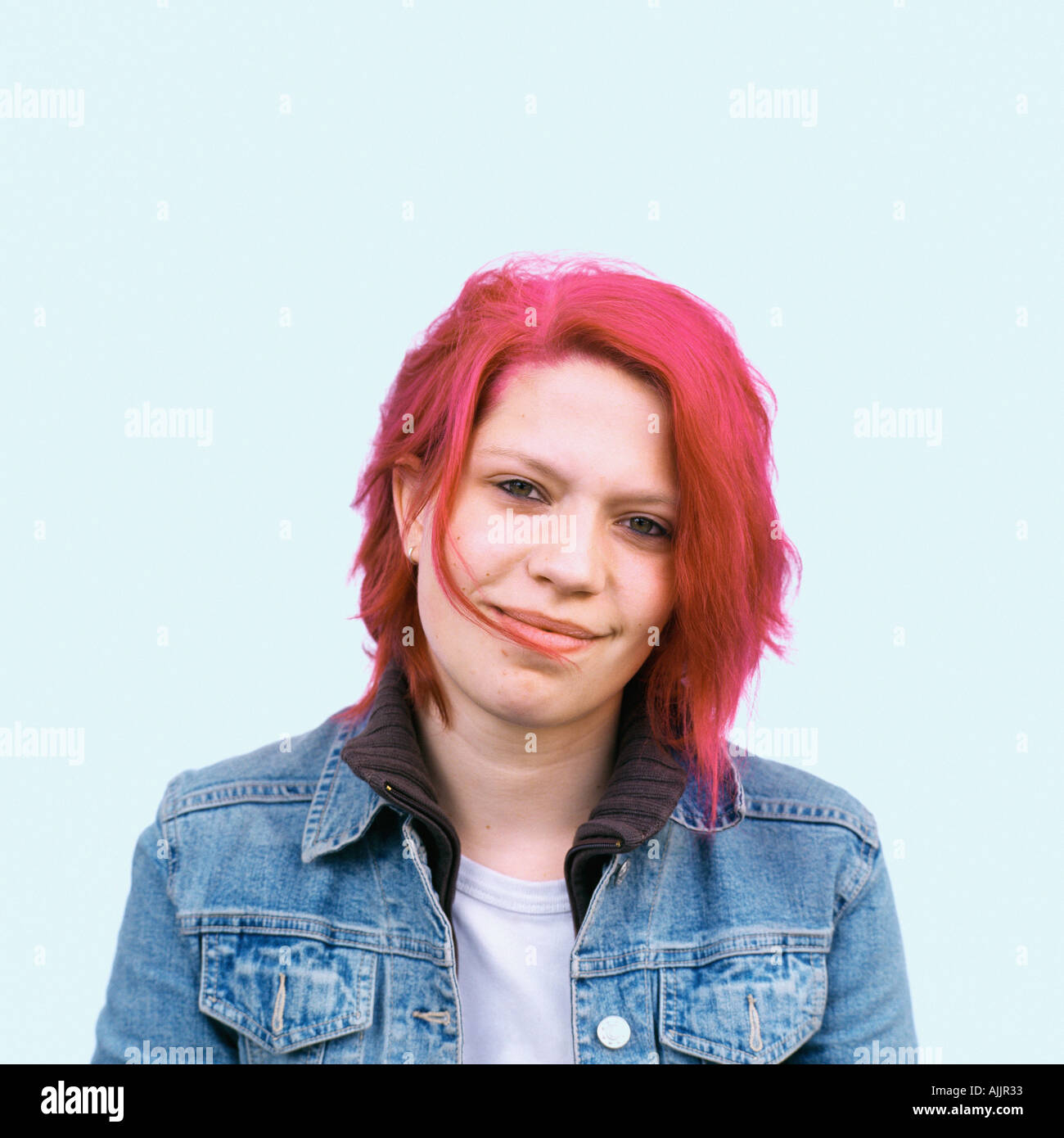 Junge Frau mit roten Haaren Stockfoto