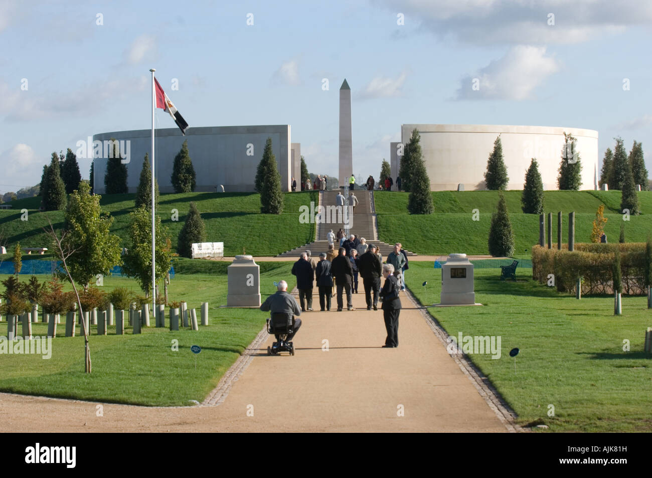 Das Streitkräfte-Denkmal an der National Memorial Arboretum Alrewas Staffordshire Stockfoto