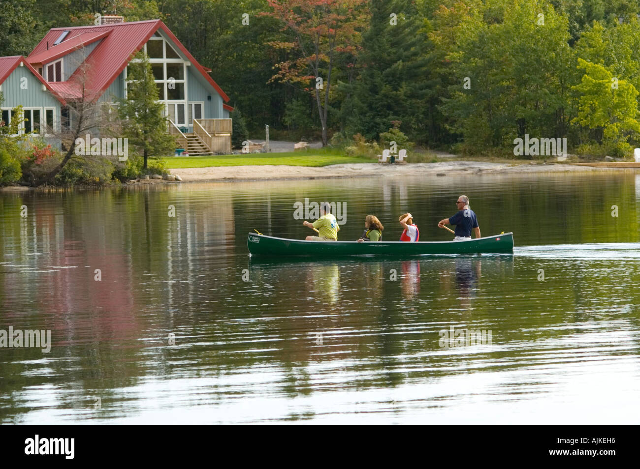 Familie im Kanu Stockfoto
