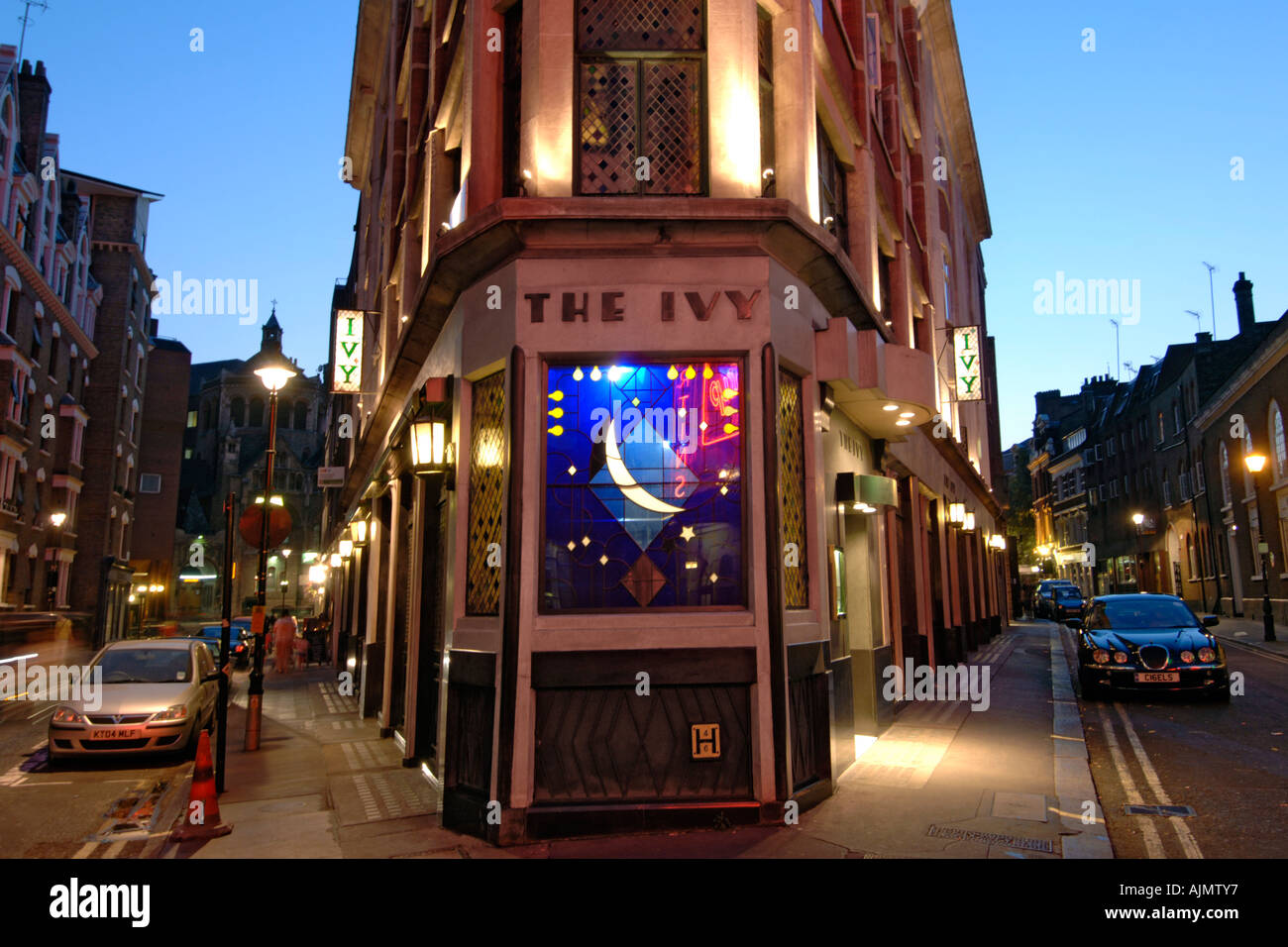 Exterieur der Ivy Restaurant in Covent Garden in London. Stockfoto