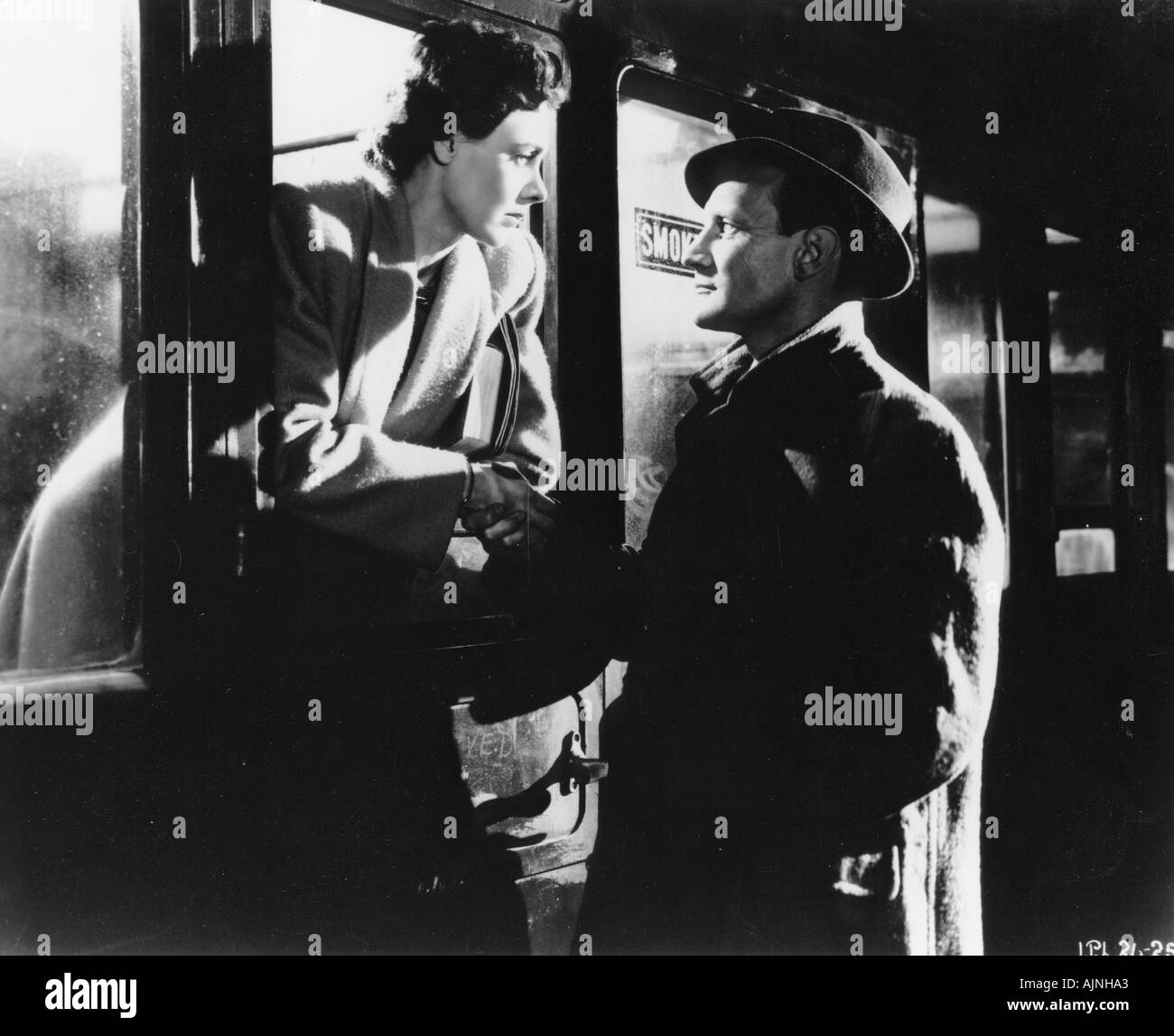 BRIEF ENCOUNTER Celia Johnson und Trevor Howard in der Filmklassiker von 1945 Stockfoto
