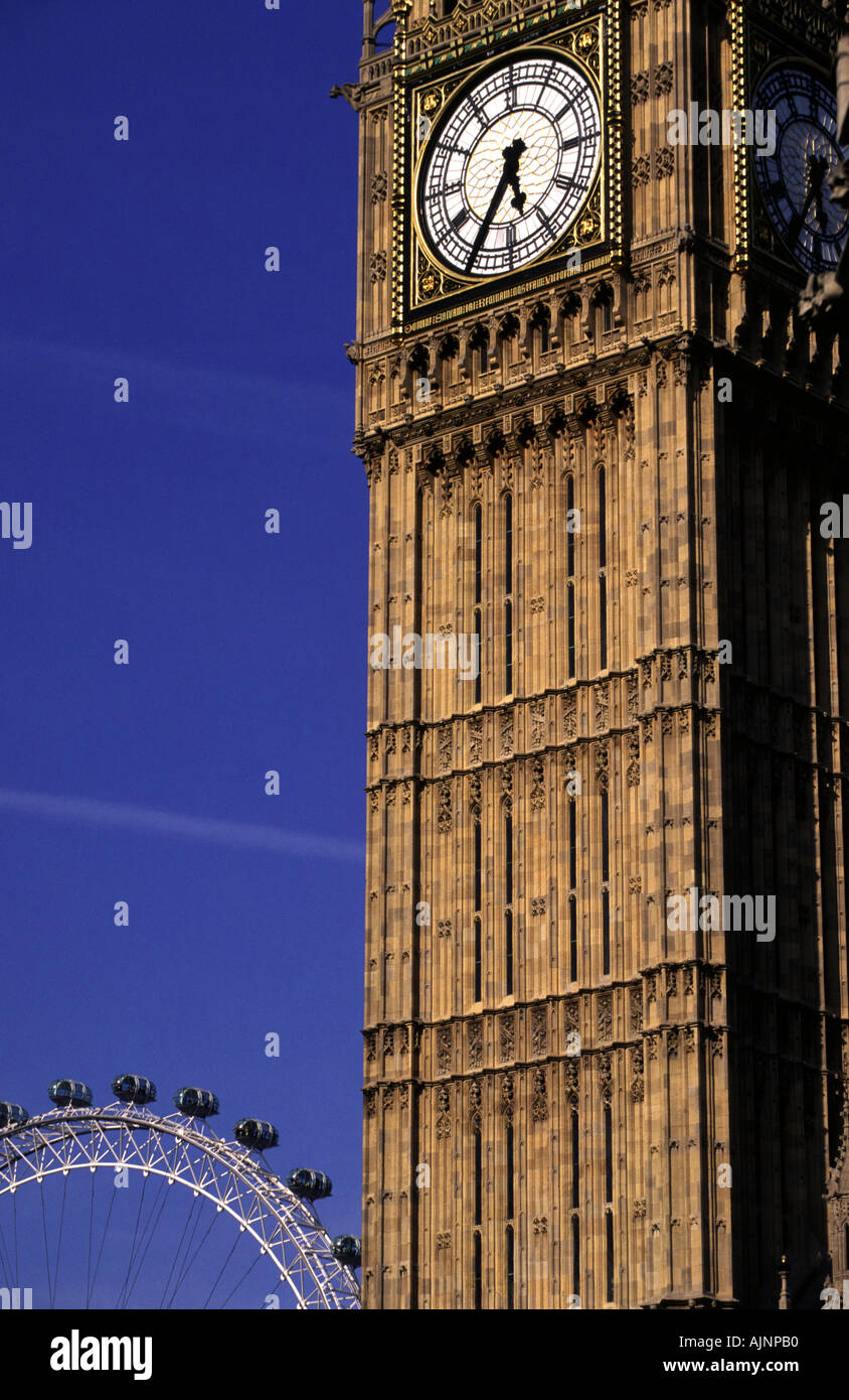 Big Ben Clock Tower und das London Eye in London UK Stockfoto